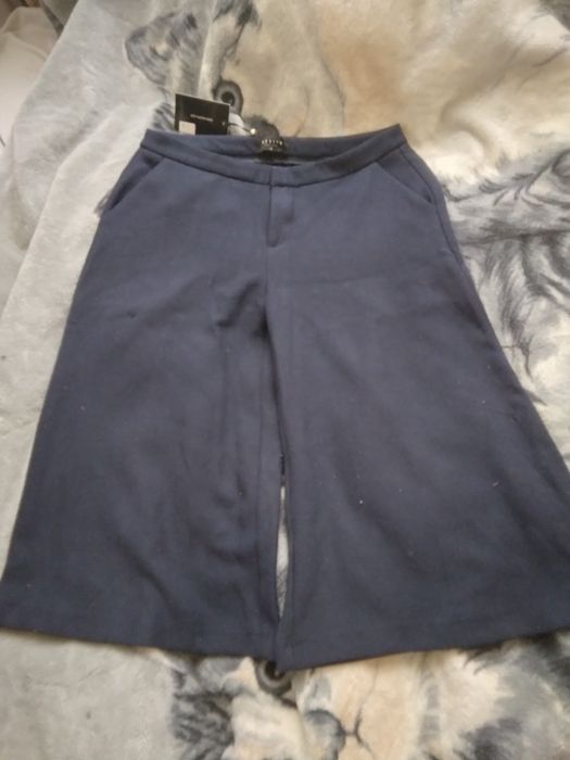 Spodnie szerokie rozm 38 nowe firmy Mohito