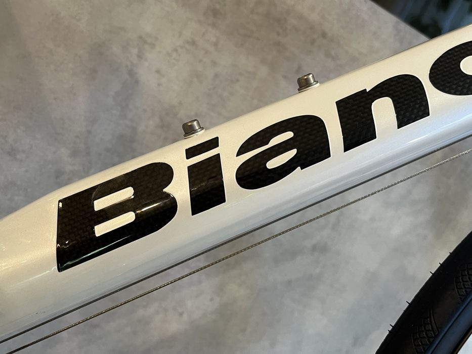 Nowy Bianchi 928 Carbon roz. 55