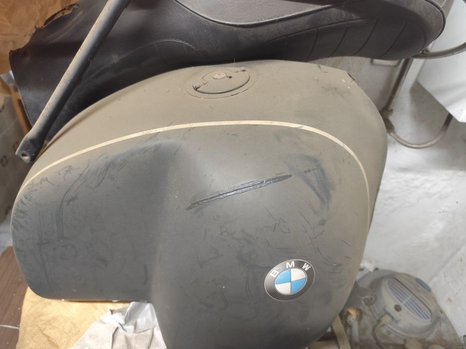 Depósito moto BMW GS.