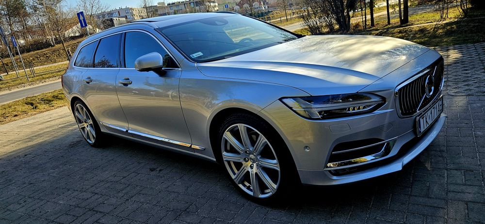 Volvo V90 D4 Inscription Bowers & Wilkins