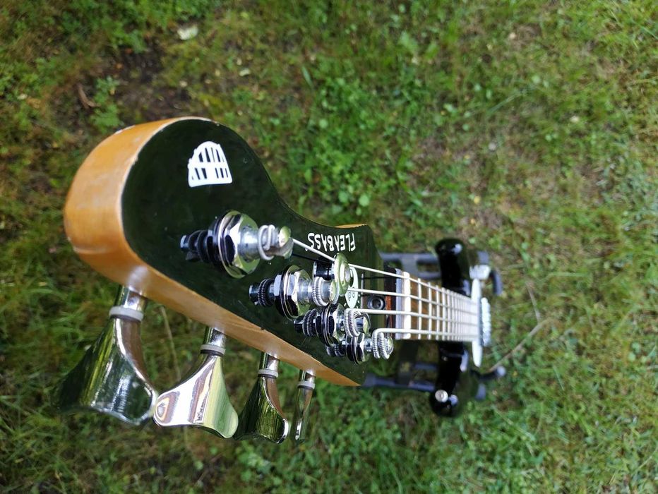 Fleabass 30 Shortscale gitara basowa