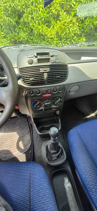 Fiat Punto 1.2 Gasolina – Inspeção em Dia