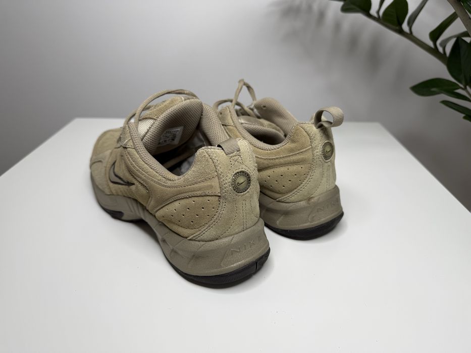 Кросівки Nike T - Lite оригінал