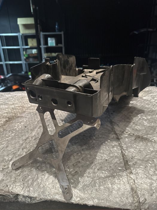 Yamaha Mocowanie Tablicy Nadkole Błotnik Chlapacz M23