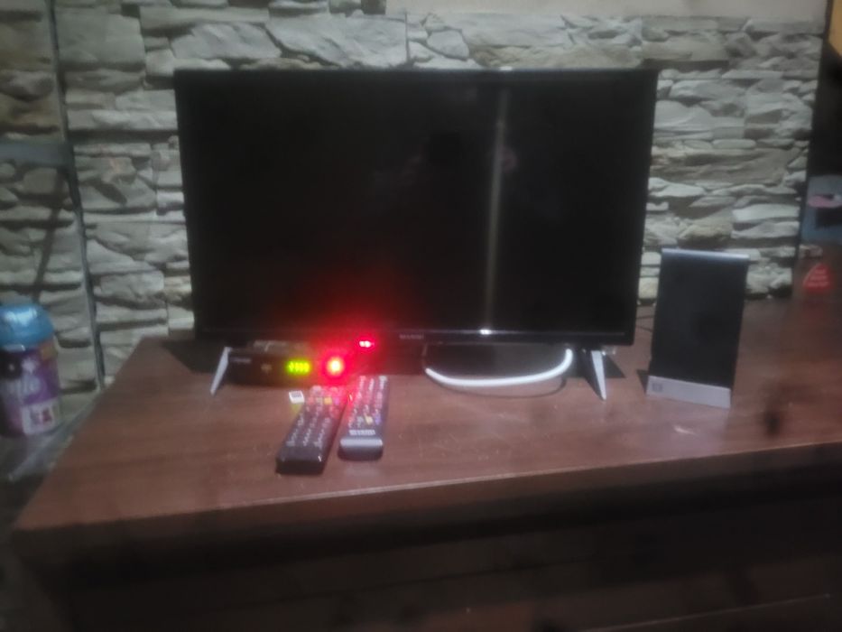 Telewizor SHARP 24' PLUS Decoder-Antena -2 lata gwarancji