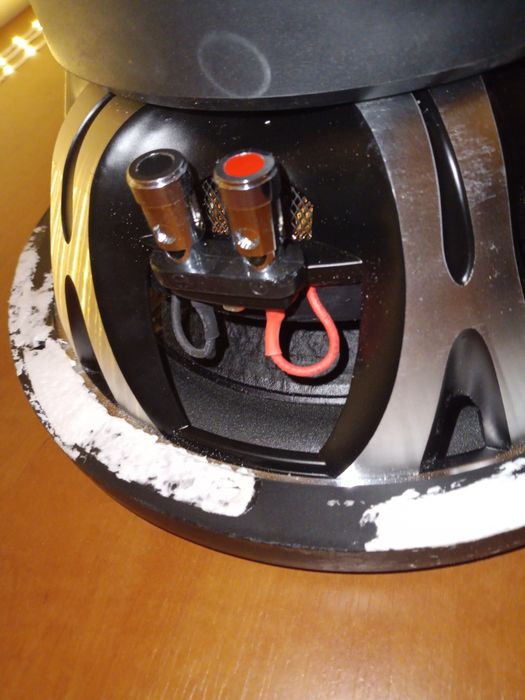 Subwoofer 800watt 4Ohmy