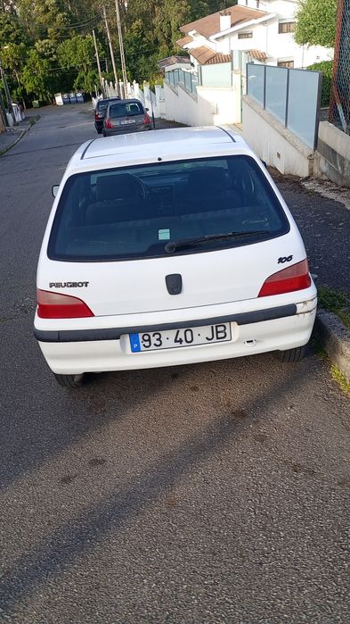 Vendo 1000 todo bom carro ótimo estado nada a fazer. Só por gasolina e andar