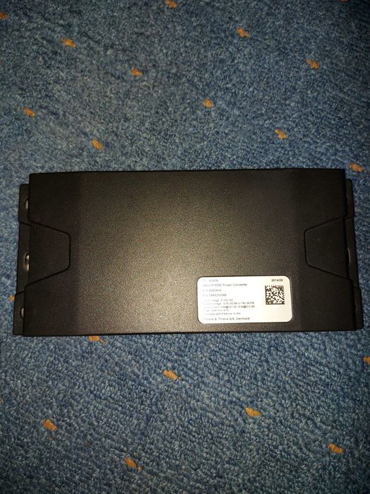 SAILOR 6090  21-32V---12-15V DC 8A. DENMARK новый