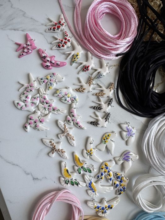 Голуб голубка чокер підвіска коник баранець каштан дерево птах пташка