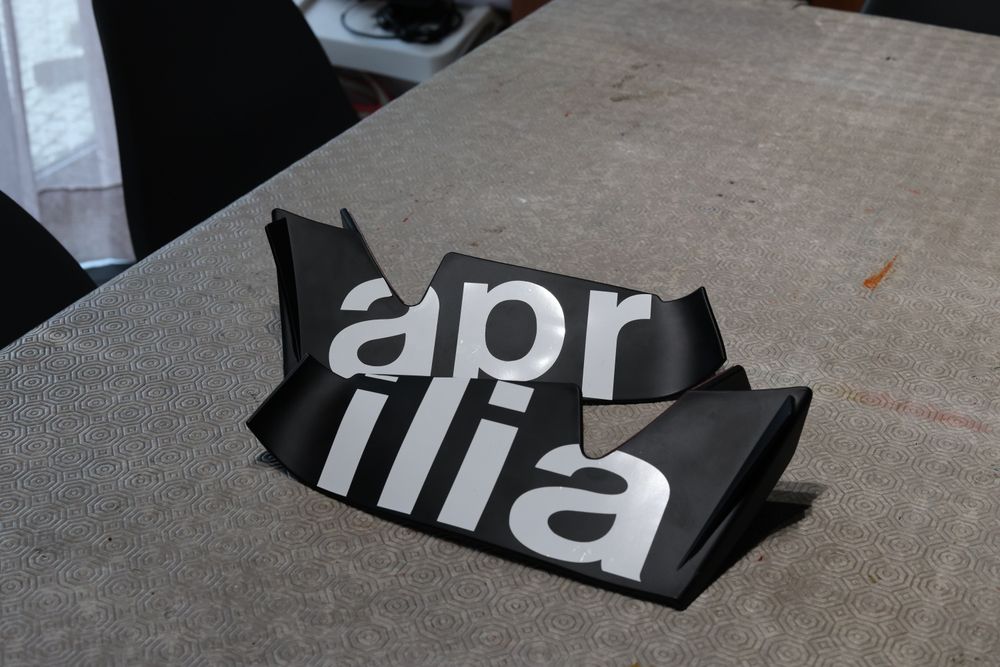 Asa dianteira Aprilia