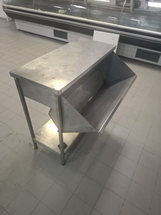 Balcão em inox com gaveta
