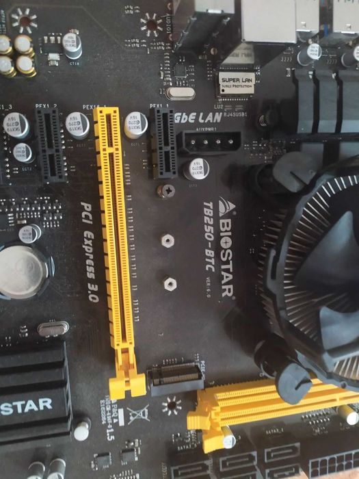 Материнская плата Biostar TB250-BTC