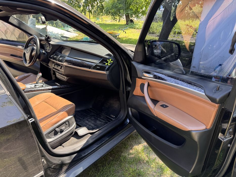 Продам BMW X5 E70