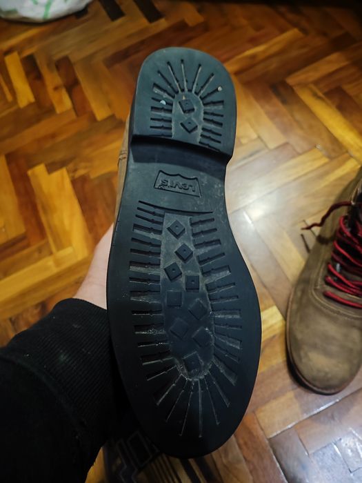 Ботінкі чоловічі Levi's