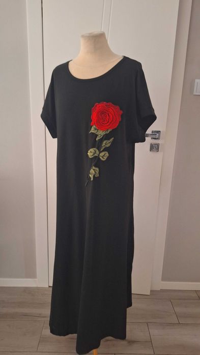 elegancka sukienka długa w roz52 / nowa