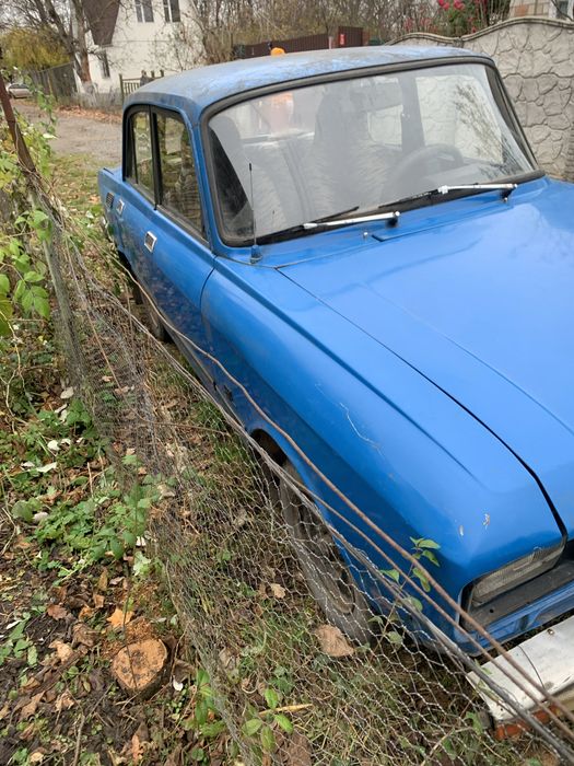Продаю Москвич2140