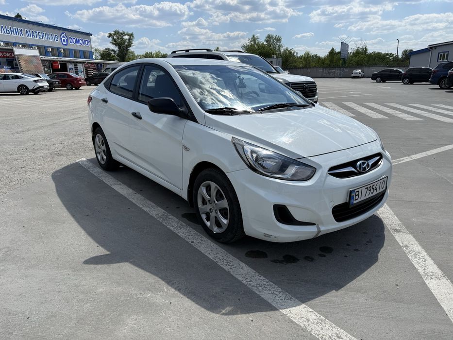 Продам Hyundai Accent(Хюндай Акцент) 2013