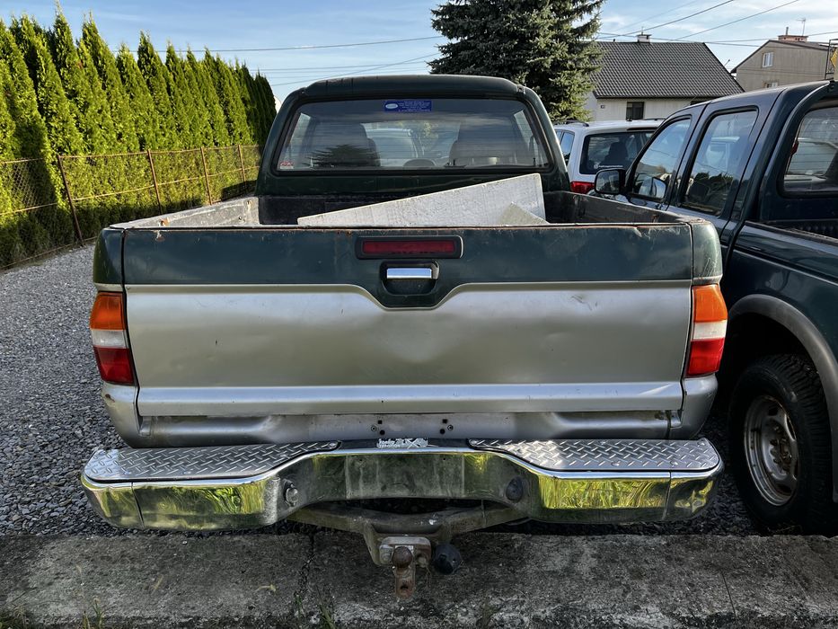 Tylna burta Mitsubishi L200 model z lat 1996 do 2006