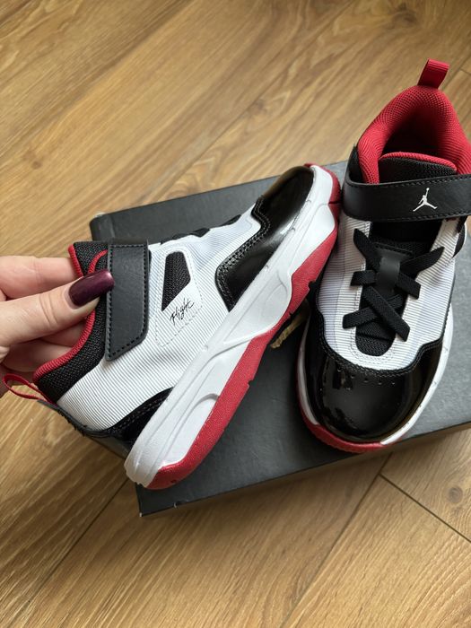 Jordan Stay Loyal кросівки оригінал