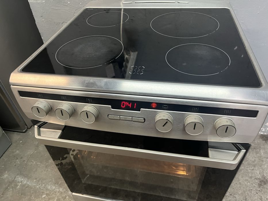 Kuchenka Amica elektryczna 60cm |12msc |Dobry stan |Dowóz