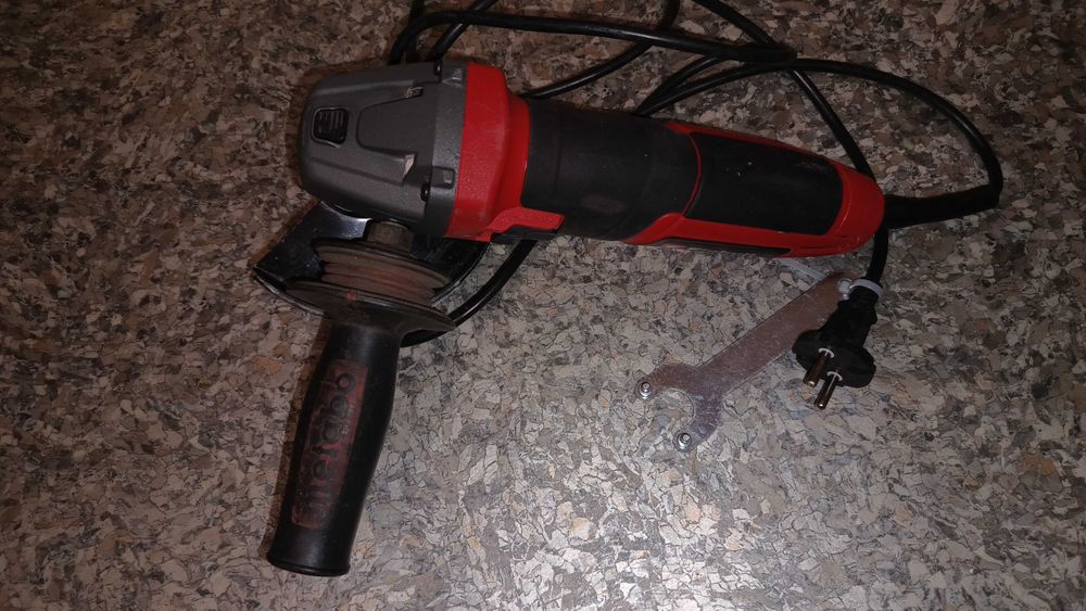 Болгарка рабочая, читайте оголошення