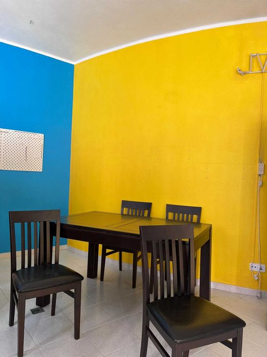 Mesa Extensível com 4 Cadeiras64750870187521121