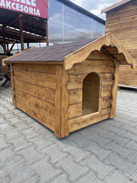 Buda dla psa z ocieplaną podłogą