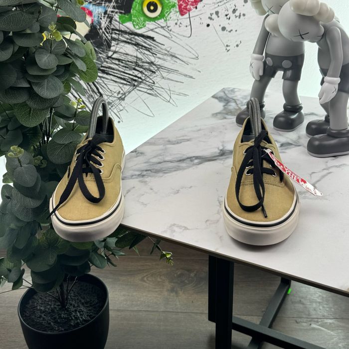 Нові кросівки Vans Authentic 37 розмір E607