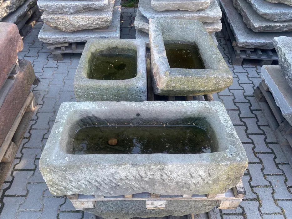 Zabytkowe Koryta Kamienne Z Piaskowca i Granitu