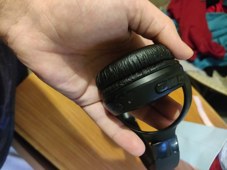 Наушники JBL в гарному стані