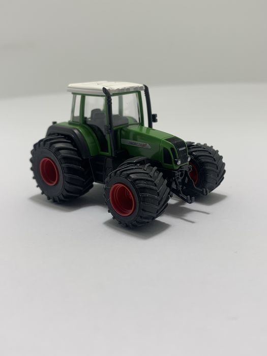 Fendt 711 Vario Wiking escala 1/87
