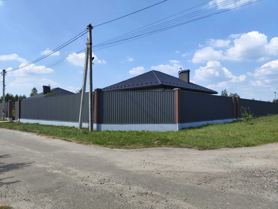 Одноповерховий будинок з ремонтом! 3 кімнати. 13 соток.