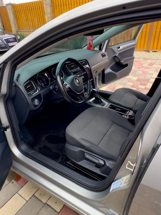 Продам автомобіль е гольф