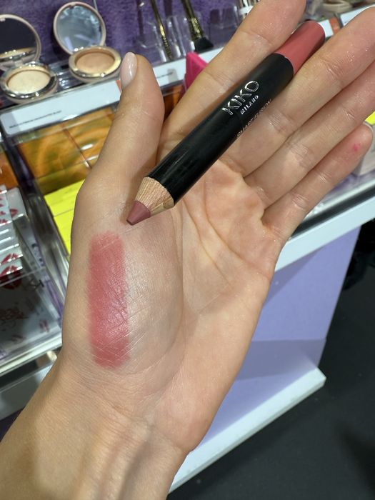 Помада-олівець  Kiko Milano smart 03 04