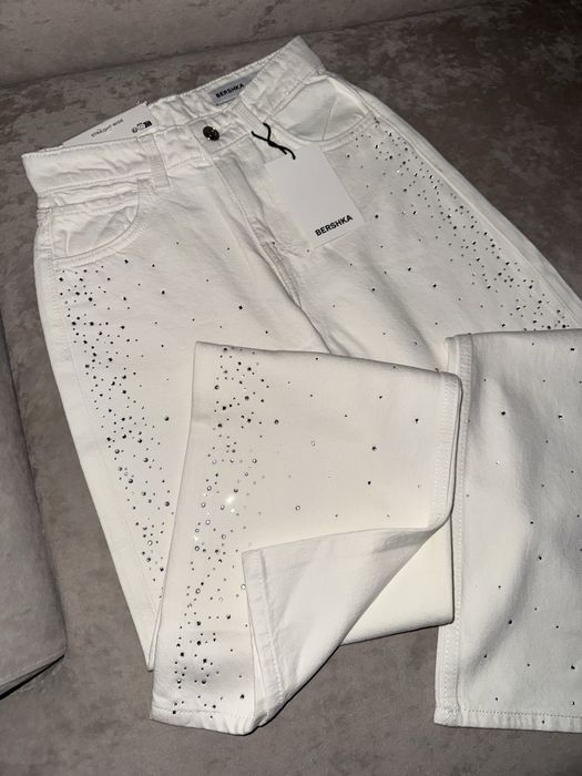 32, 34, 36, 38, 40, 42 джинси bershka straight зі стразами, білі джинси, прямі джинси, трендові джинси, блискучі джинси, джинси бершка, стильні джинси