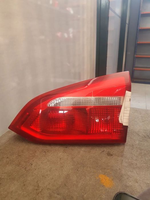 FAROLIM DIREITO MALA FORD FOCUS III TURNIER / F1EB13A602C