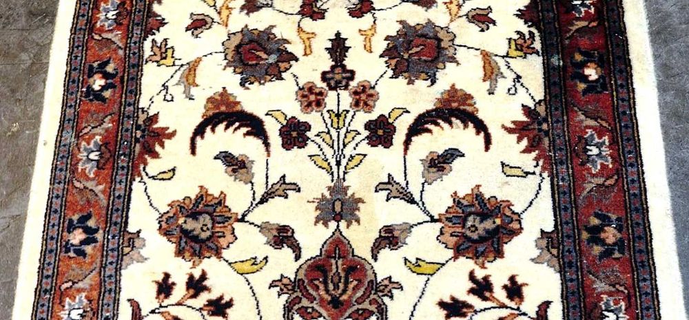 Tapete Persa GHOUM (Passadeira), elaborado manualmente em Lã sobre Algodão, 194cm x 94cm