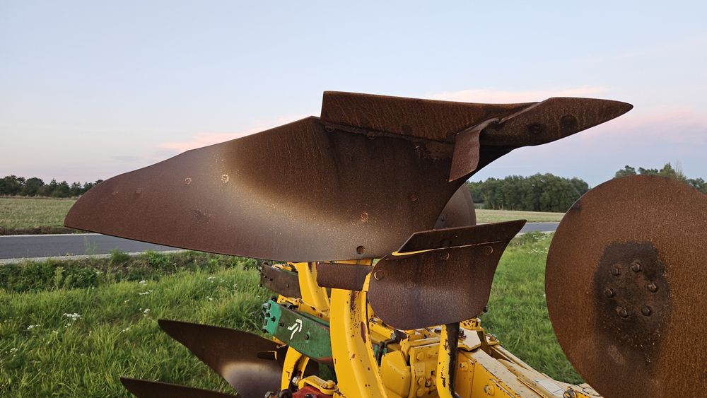 Pług rumptstad wieża 200 vario resor kverneland eg 100 eg 85