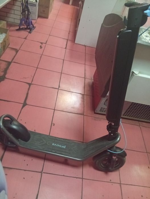 Продам самокат майже новий