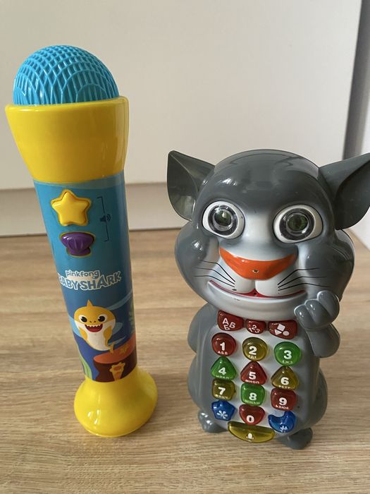 Інтерактивна іграшка BABY SHARK - Музичний мікрофон