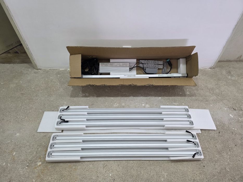 2x LED Mars Hydro + Viparspectra