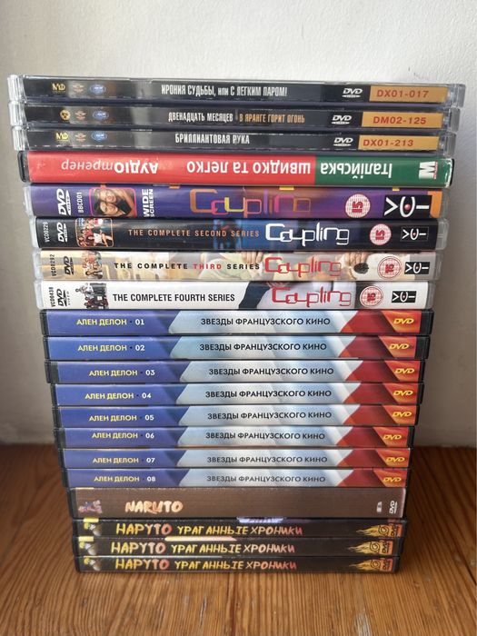 CD, DVD, VHS диски, касети