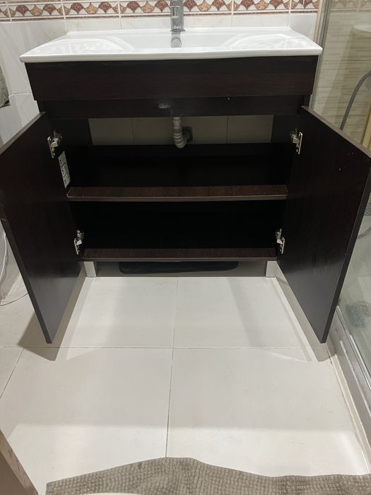 Vender um movel de casa de banho