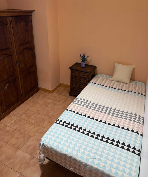 Quarto para arrendar para estudante em Braga