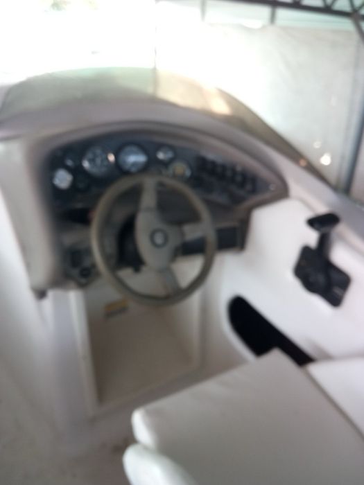 Катер пластиковий Crownline