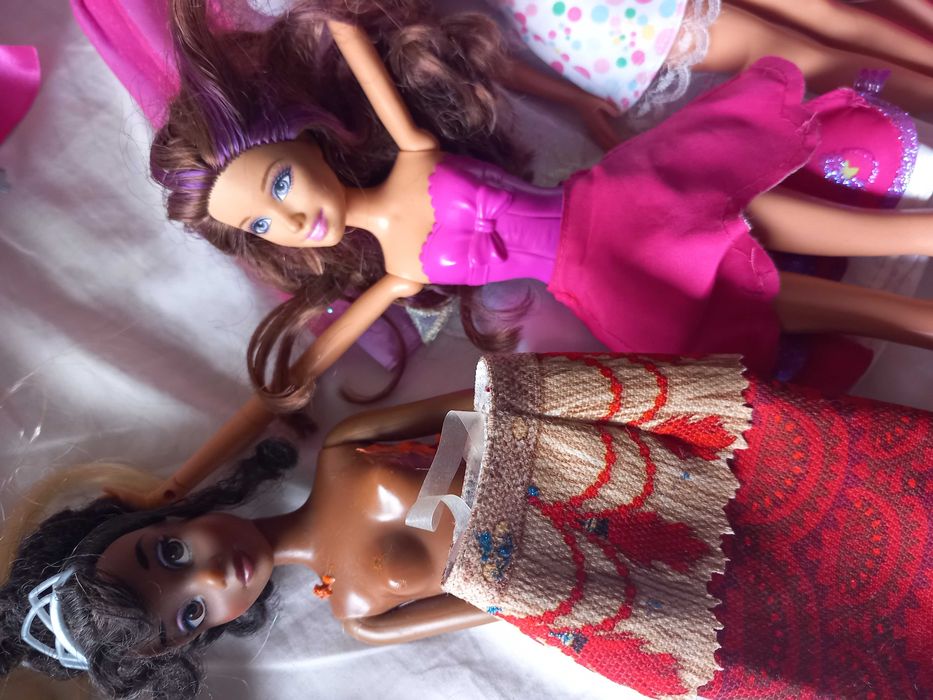 Barbies, sspatos e  acessórios