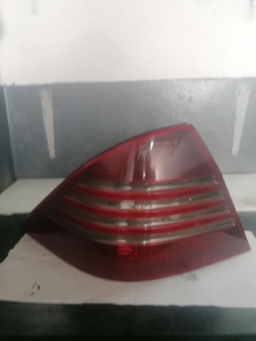 Farol  Mercedes. S 320
