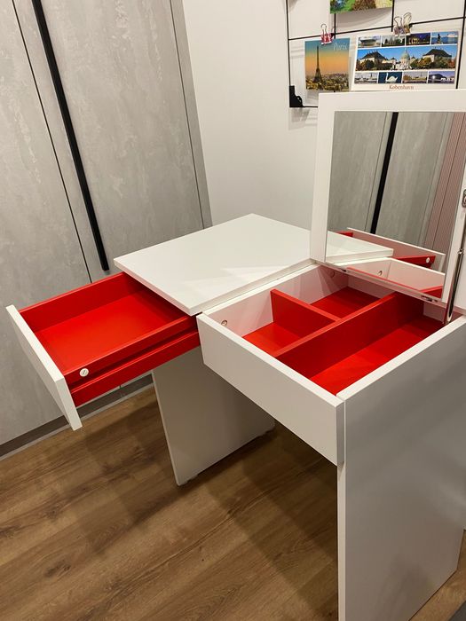 Toaletka Ikea Brimnes