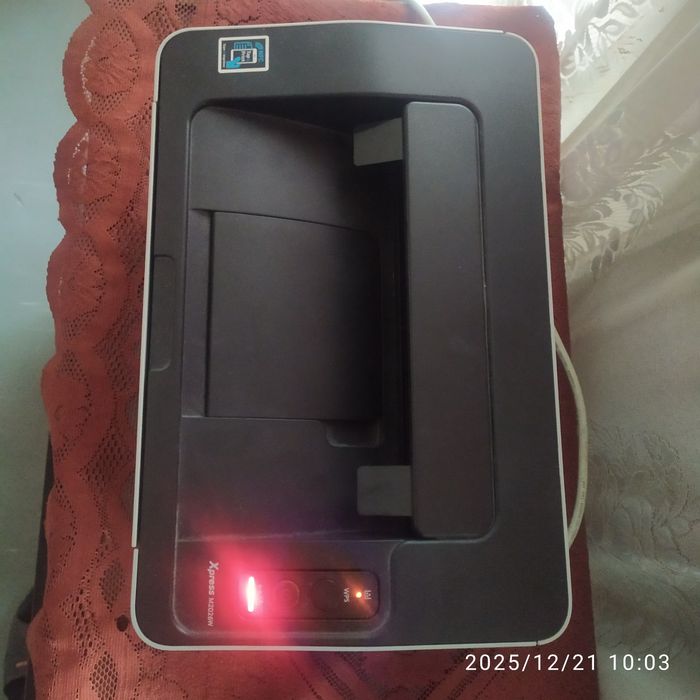 Samsung drukarka monochromatyczna.