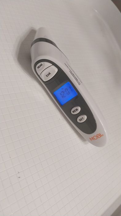 Бесконтактний Термометр Градусник Инфракрасный Безконтактний Цифровой